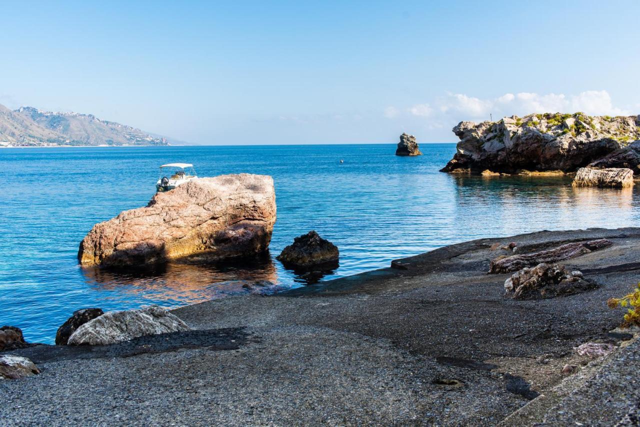 Appartement Agatha House Taormina-With Private Beach Extérieur photo