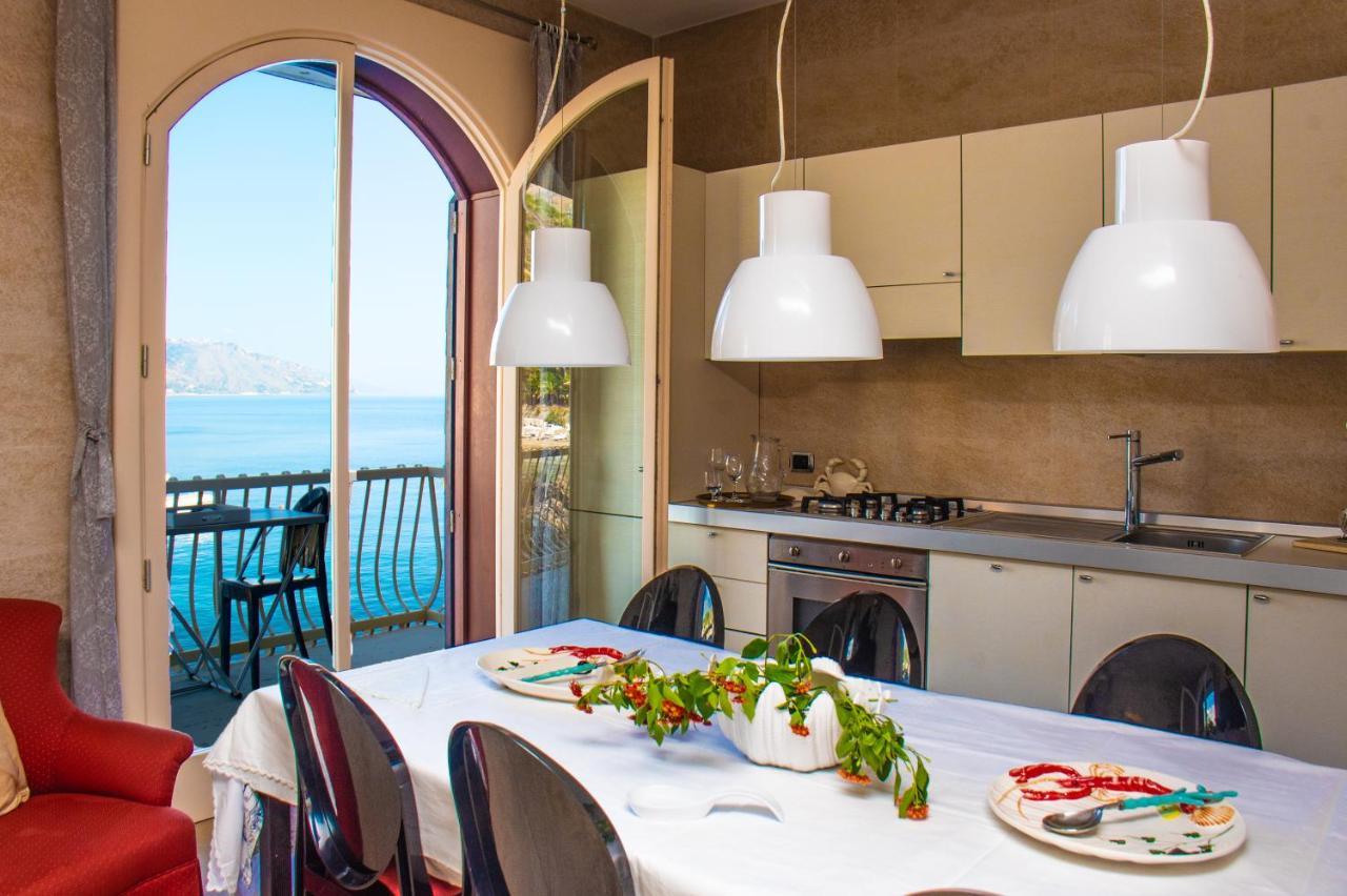 Appartement Agatha House Taormina-With Private Beach Extérieur photo